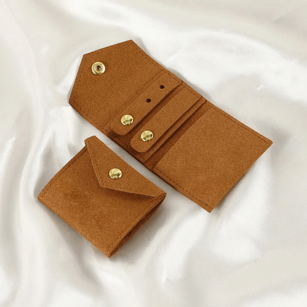 Boite Boucle d'Oreille modele ouvert ferme