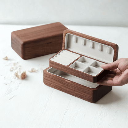 Boite a bijoux en bois socle