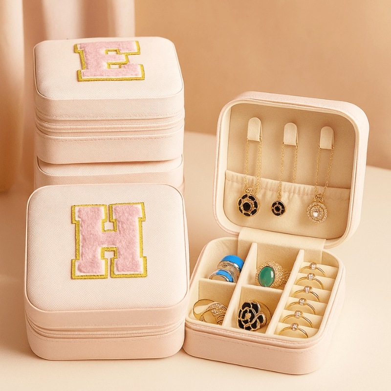 Boite a bijoux fille personnalisable lettre exemple