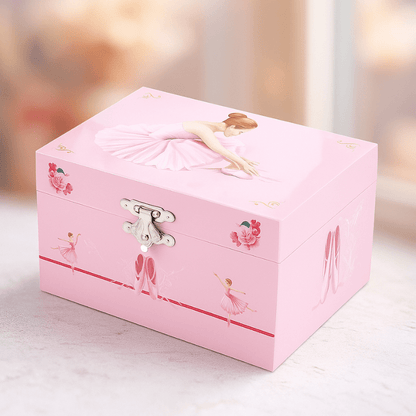 Boite a bijoux musical avec princesse ferme