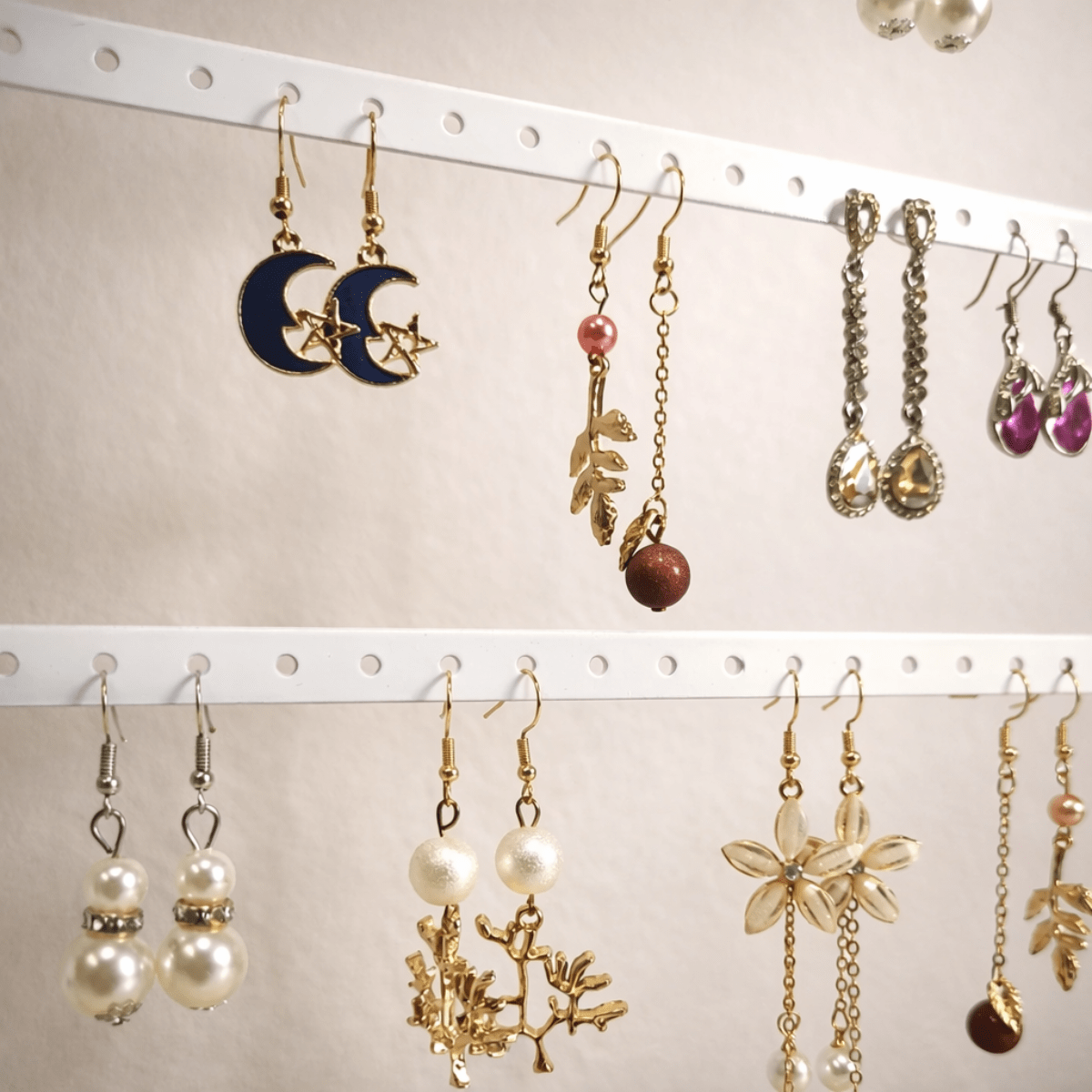 Support boucle d'oreille zoom 